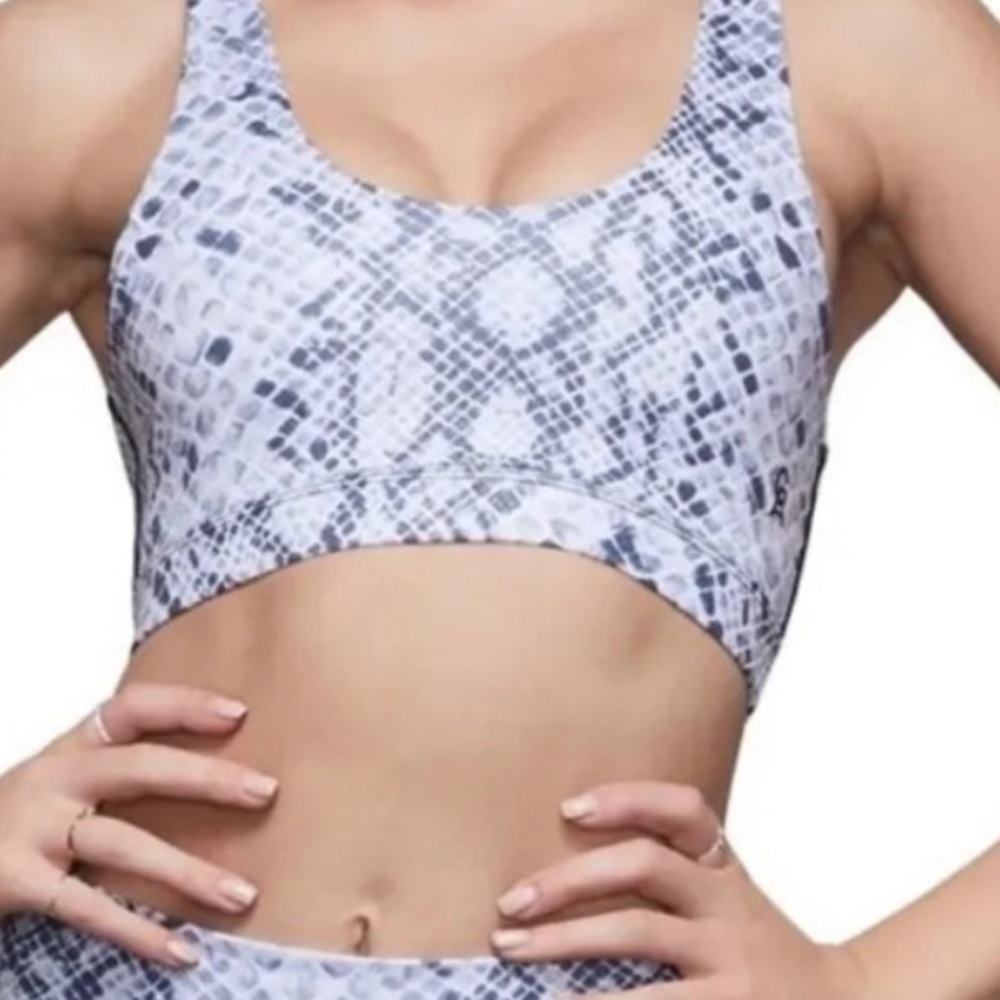 Good american snake print set.